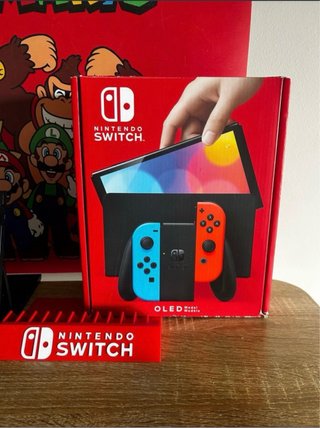 Nintendo Switch OLED IMPECABLE AUN CON PLASTICOS