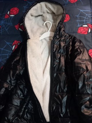 Chaqueta de niño Shein negra