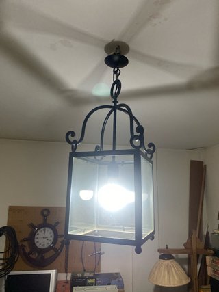 Lámpara de forja y cristal
