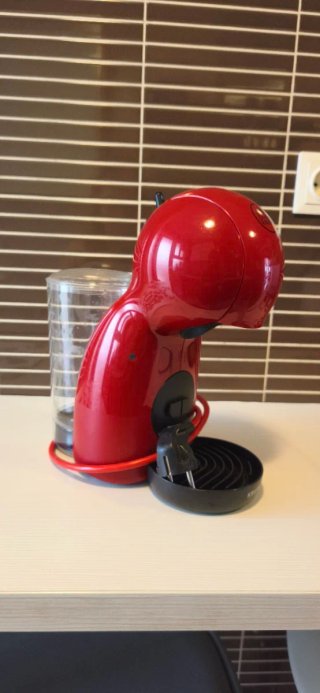 Cafetera Dolce Gusto Roja