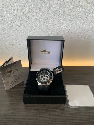 Reloj Lotus Cronógrafo Negro y Plateado