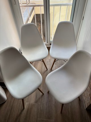 Set de 4 sillas de comedor blancas nórdicas