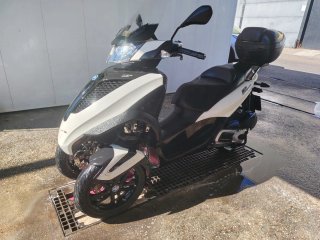 Piaggio MP3 300 Yourban LT
