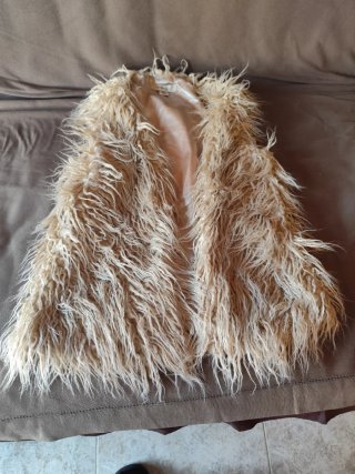 Chaleco de pelo sintético beige