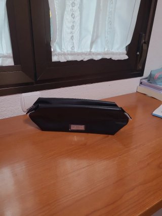 Necessaire Yves Saint Laurent Nero