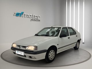 Renault R19 ADAGIO 1.9 DT 93CV