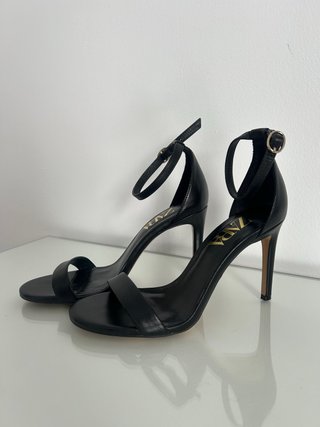 Sandalias de tacón Zara