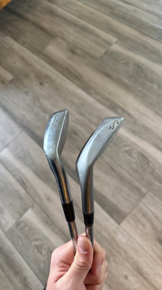 Palos de Golf Titleist: Sand Wedge e Ferro 3