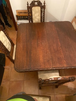 Comedor Antiguo de Madera Torneada