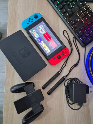 Consola Nintendo Switch seminueva