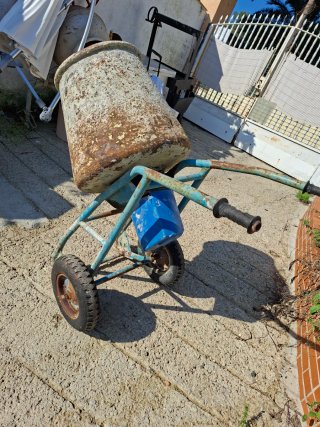 Hormigonera manual
