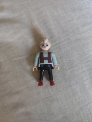 CambioFigura Playmobil Gepeto por Woody en persona
