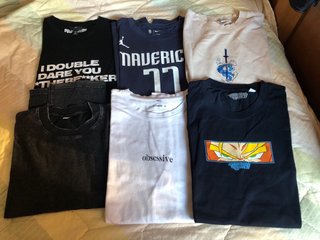 LOTE de 6 camisetas variadas.