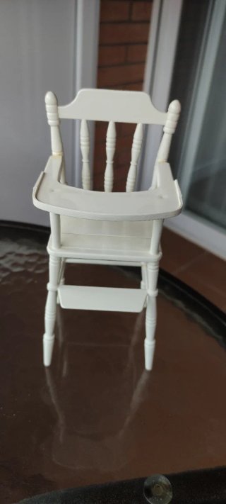 Trona Blanca para Muñecas Barriguitas
