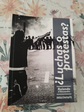 Libro "Luchas o protestas"