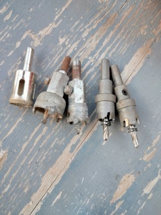 Lote de 5 coronas perforadoras (20-32mm)