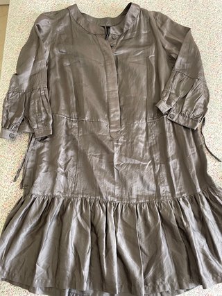 Vestido corto gris Mango