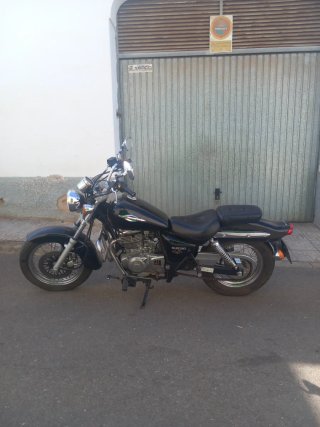 Suzuki Marauder 250