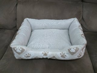 Cuccia Imbottita per Cani / Gatti Pet Sitter