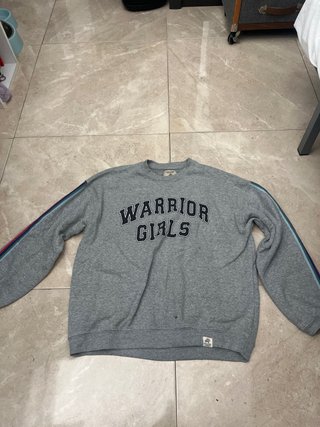 Sudadera Gris Warrior Girls