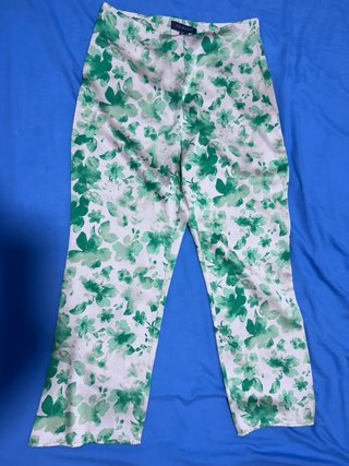Pantalón Tobillero Estampado Floral
