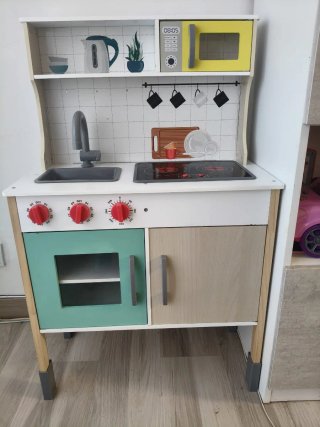 Cocinita de madera infantil