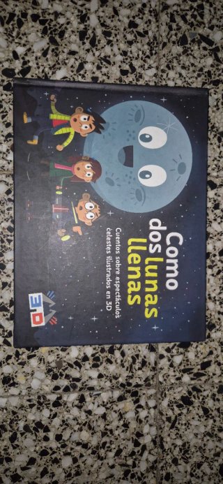 Como dos lunas llenas: cuentos sobre espectácul...