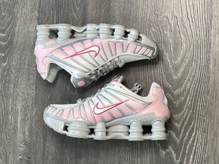 Zapatillas Nike Shox Gris y Rosa