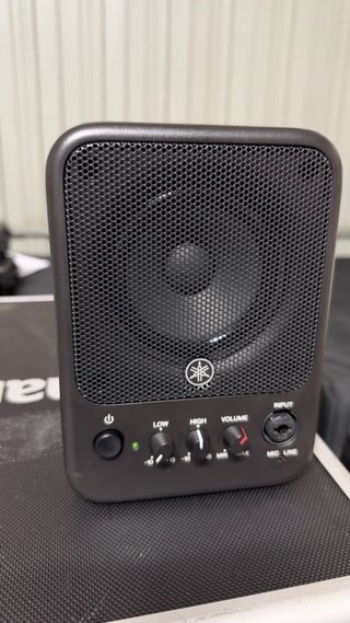 Monitor Activo Yamaha MS101-4
