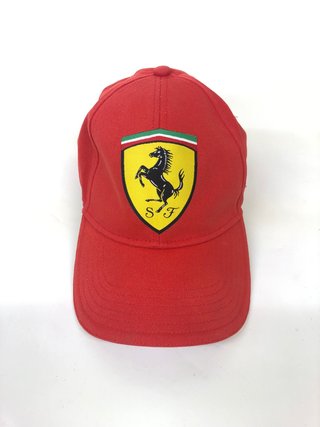 Gorra oficial Ferrari