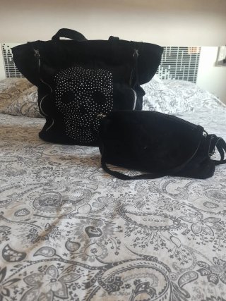 Set de 2 Bolsos de Piel Negros.No son de marca