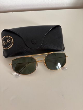 Gafas de sol Ray-Ban doradas