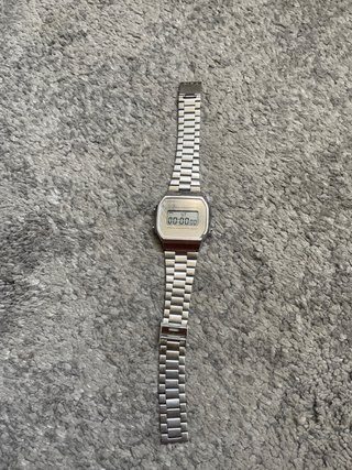 Reloj Casio Plateado