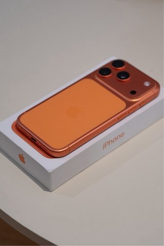 iPhone 17 Pro 256GB, batería 100%