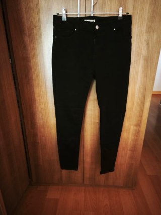 Pantalón mujer vaquero negro