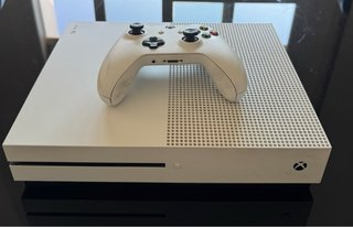 Xbox One S Blanca