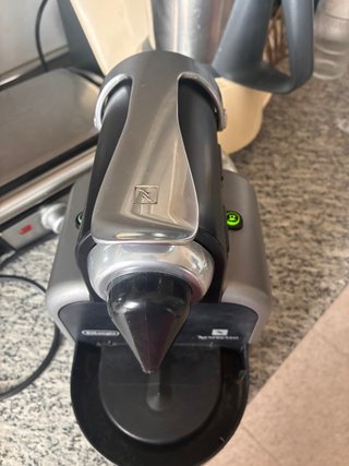 Cafetera Nespresso De'Longhi funciona muy bien