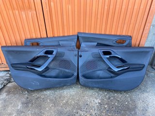 Paneles de puerta Peugeot 208 (2016)