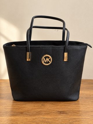 Bolso Negro