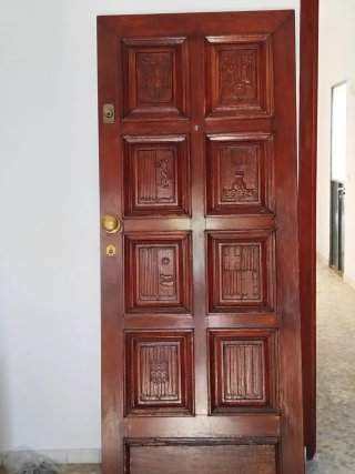 Puerta Castellana de Madera Maciza
