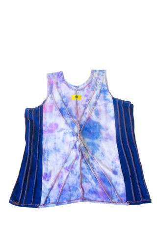 Top sin mangas con estampado tie dye