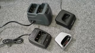 Lote de 4 Bases de Carga para Walkie Talkie