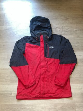 Chaqueta The North Face Roja y Negra Talla M