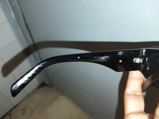 Gafas de sol negras prada usada
