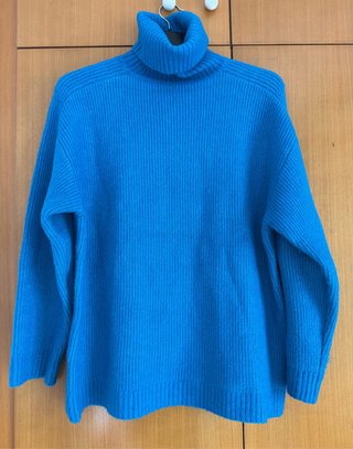 Jersey de invierno azul de Zara talla S