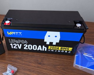 Batería LiFePO4 12V 200Ah Watt Cycle