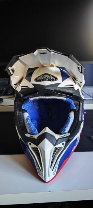 Casco de Motocross Airoh Aviator 3. Talla S
