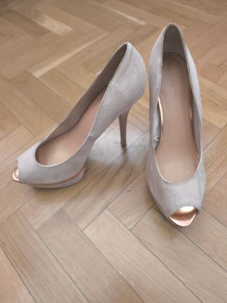 Tacones rosa palo Peep Toe Bershka Talla 39