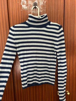 Jersey de rayas azul y blanco