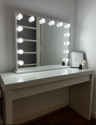 Tocador con Espejo Iluminado